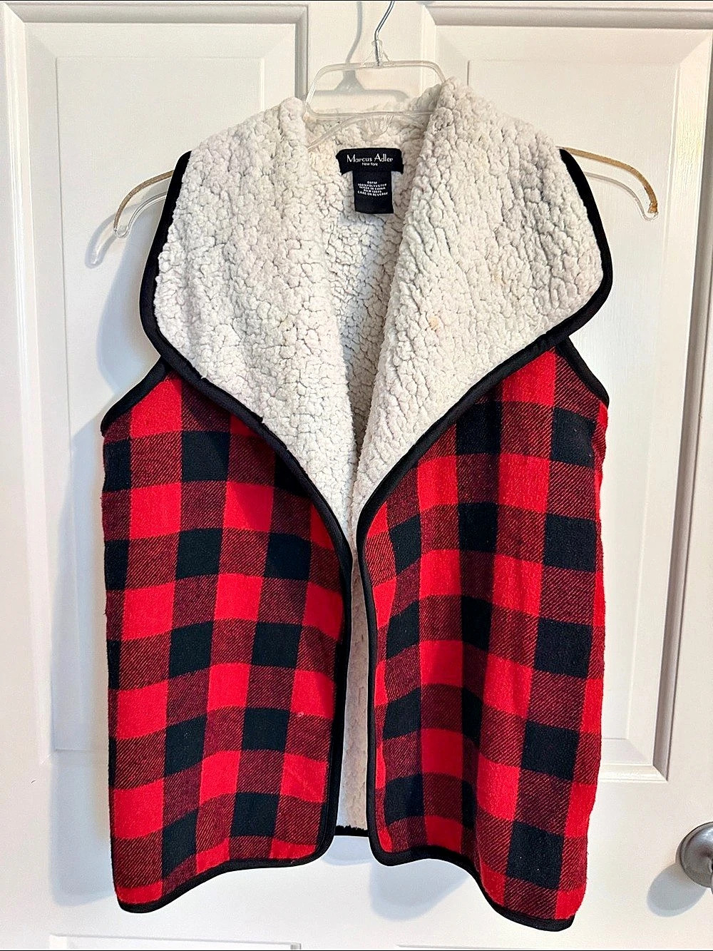 Marcus Adler Plaid Sherpa lined Vest in Red & Black Like New S